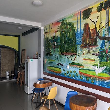 Amazon Dream Hostel With Ac And Starlink イキトス エクステリア 写真