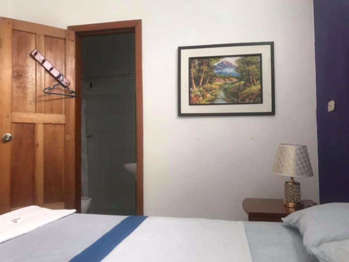Amazon Dream Hostel With Ac And Starlink イキトス エクステリア 写真