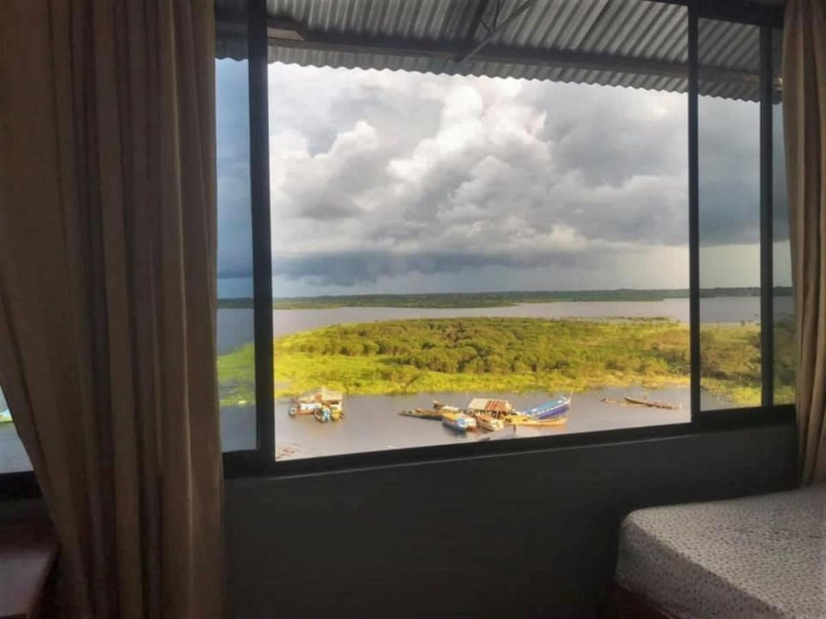 Amazon Dream Hostel With Ac And Starlink イキトス エクステリア 写真